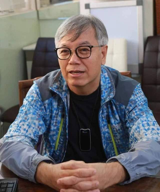 田启文:为什么是他陪吴孟达最后一程?_周星驰