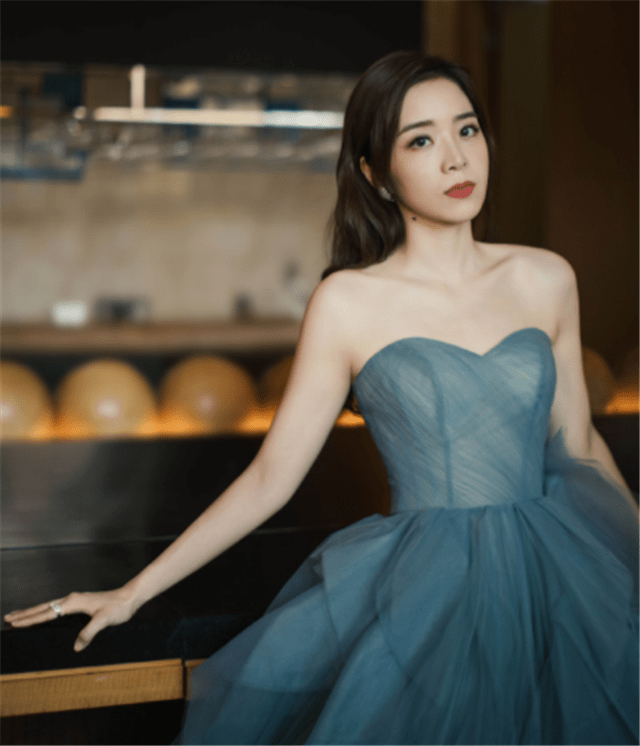 原创余霜换了"择偶标准"?女生的撒娇让其很上头,不喜欢小奶狗了