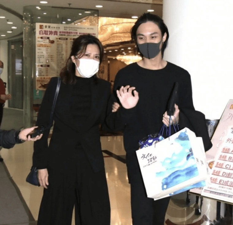 原创网曝吴孟达已葬于大马神山大马媒体辟谣地理条件不符合达叔遗愿