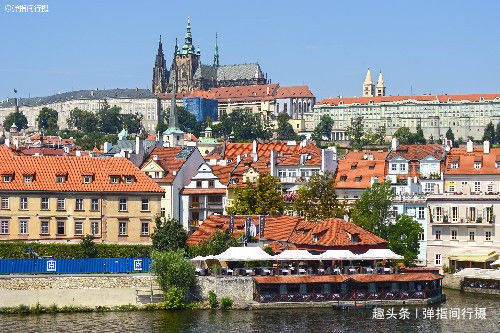 “浪漫古城”布拉格，有座世界上最大的城堡，成为网红拍照打卡地