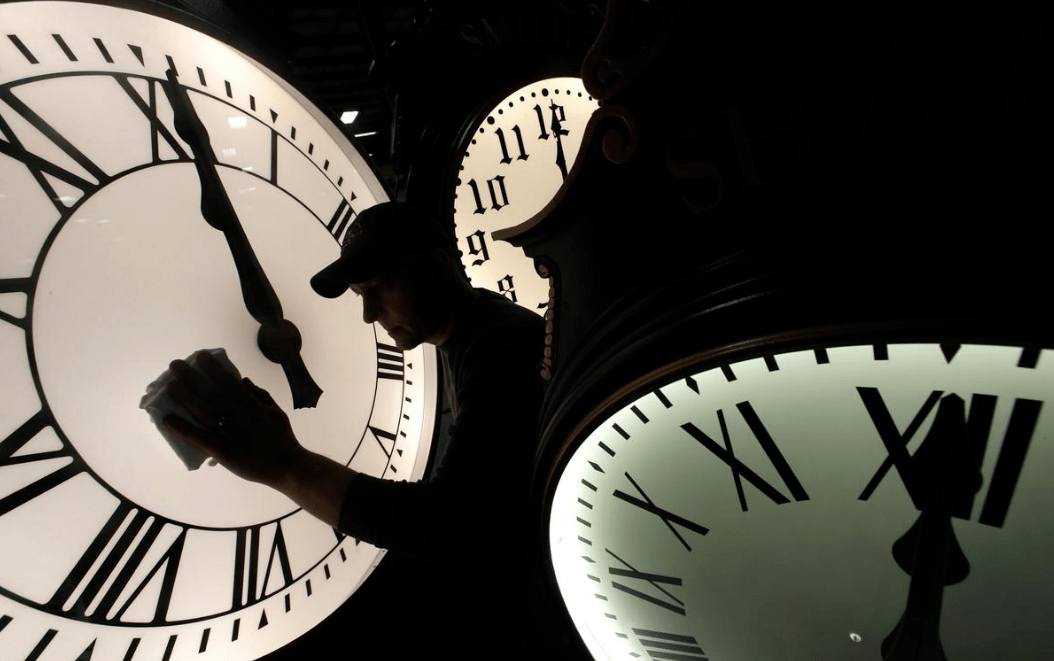 什么时候天亮得早 136d42e9e71e41ccab11316924cfda7c.png