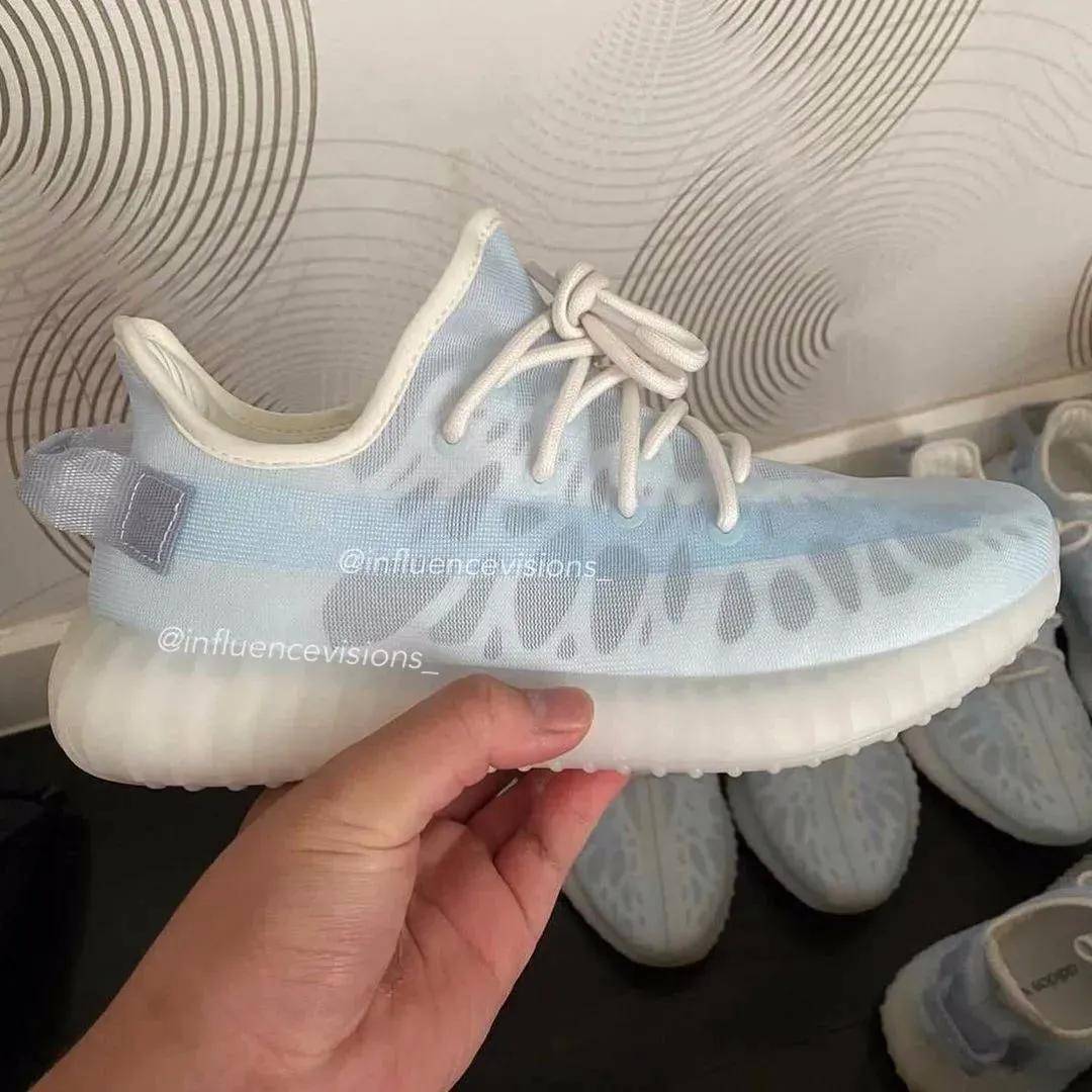 全透时代yeezy350v2全新冰蓝来袭