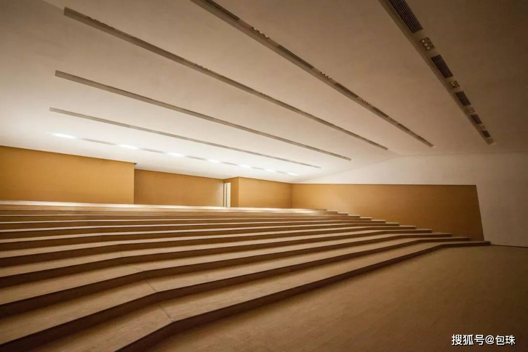 唐镇建平中学新校区9月1日开学迎新生!让我们欣赏一下校园全貌