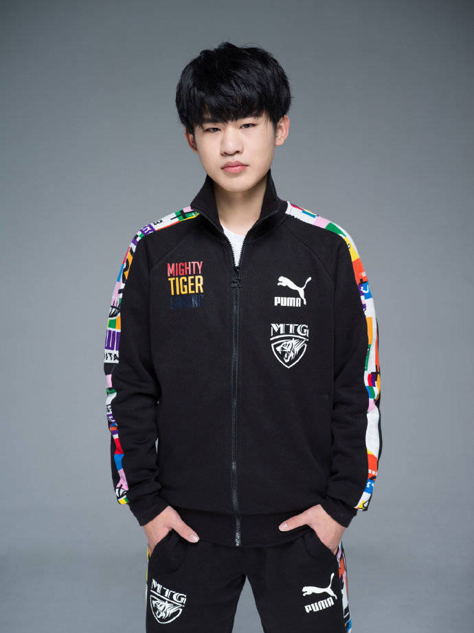 21年王者荣耀春季赛mtg定妆照 搜狐大视野 搜狐新闻