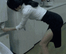 原创
每日一笑:听说穿红色衣服手气好,然后二货老婆就变这样了