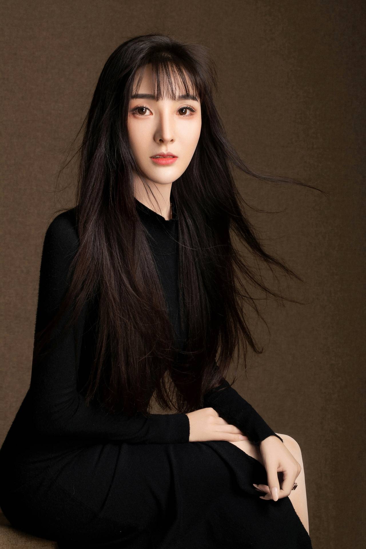 达娃卓玛新剧《不能犯规的游戏》热播 完美演绎实力演员的破圈之路