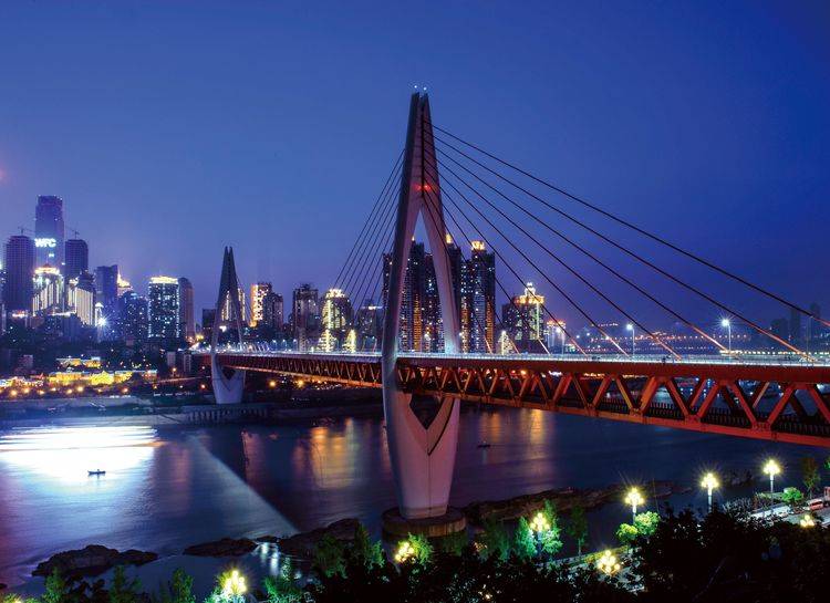 重庆、成都，谁是中国西部第一城？