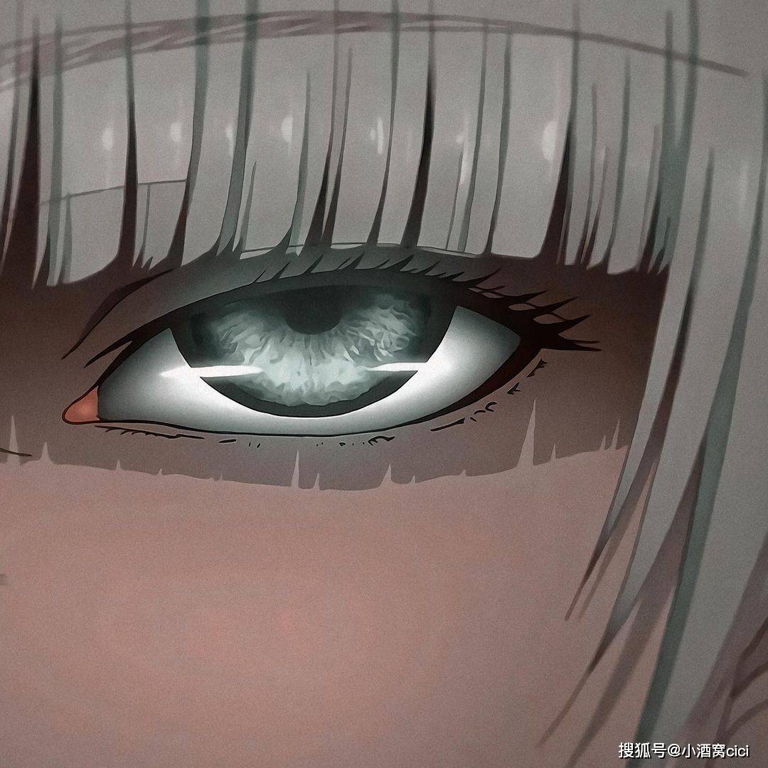 池田依来沙[8])三年华班,百花王学园第105任学生会长,兼任"百喰一族"