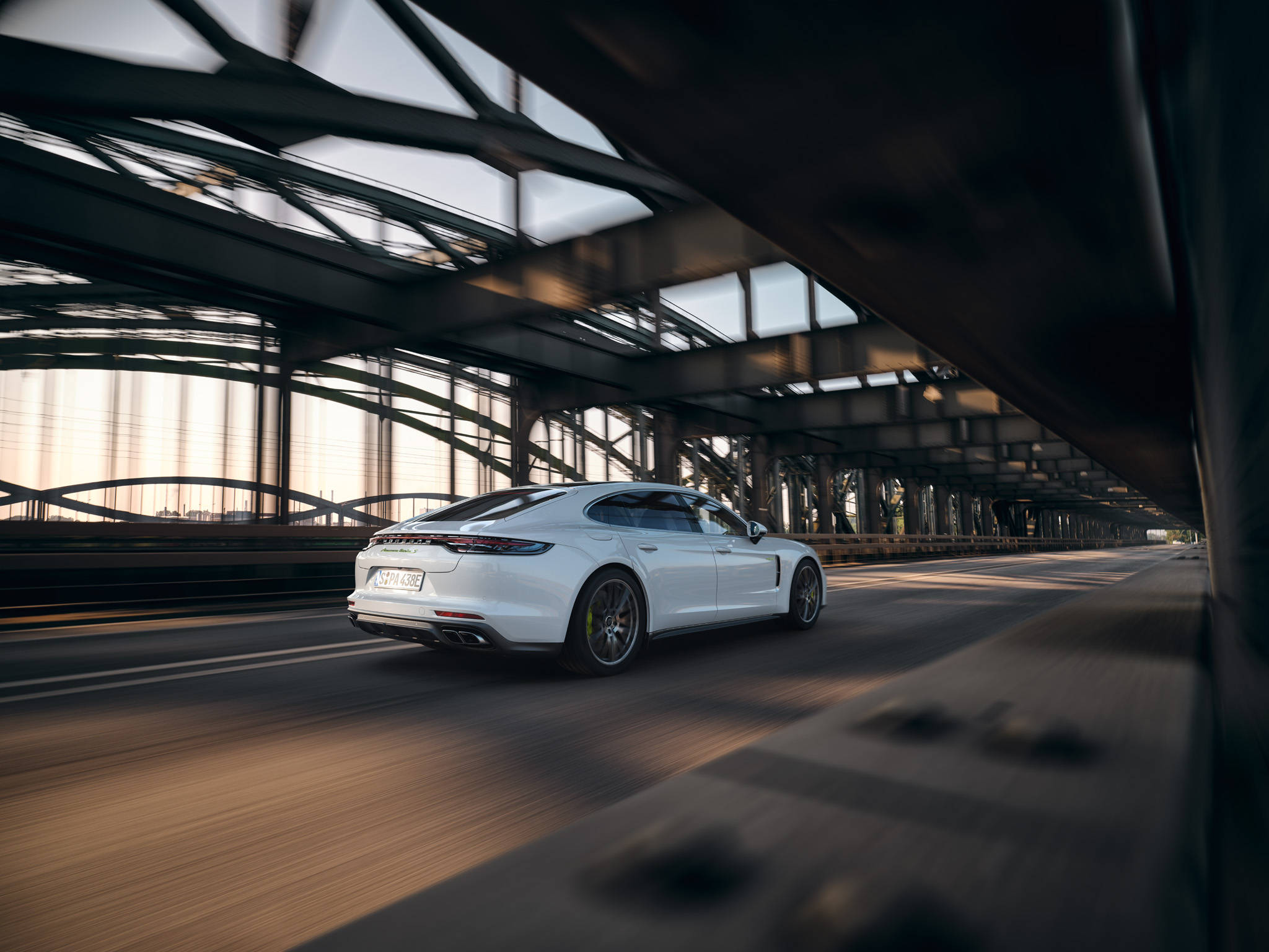 新款panamera 实车到店 呈现专属于保时捷的速度与激情