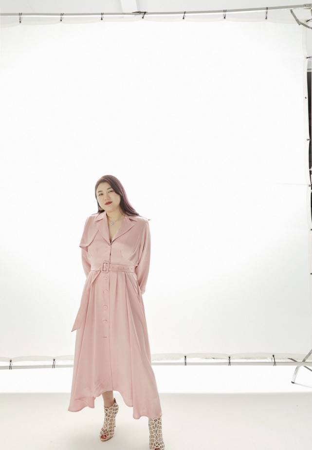 杨天真的确没外貌焦虑穿泳装晒性感美照身材丰腴却很性感