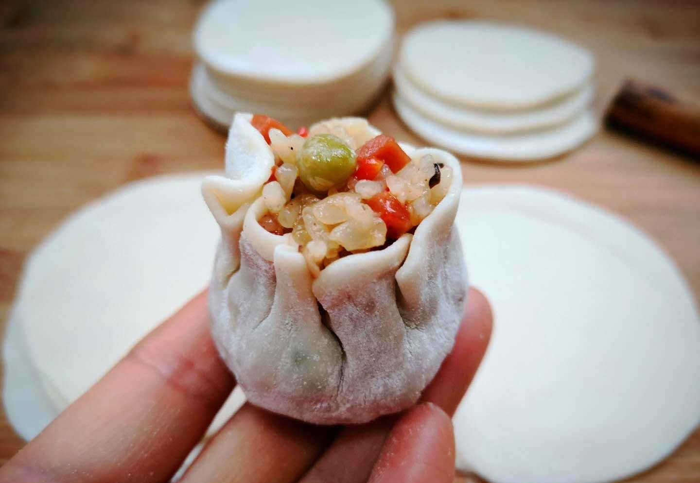 烧卖馅料怎么做好吃 92f261b32cc84cb5a6db9e60f3cfd63a.jpeg