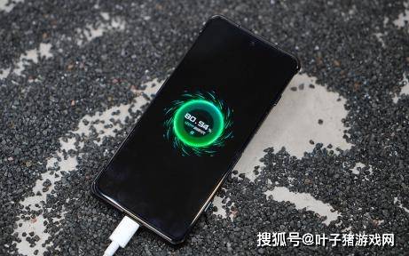 利器|怪兽级游戏利器君临天下 黑鲨4Pro游戏手机首发开箱评测