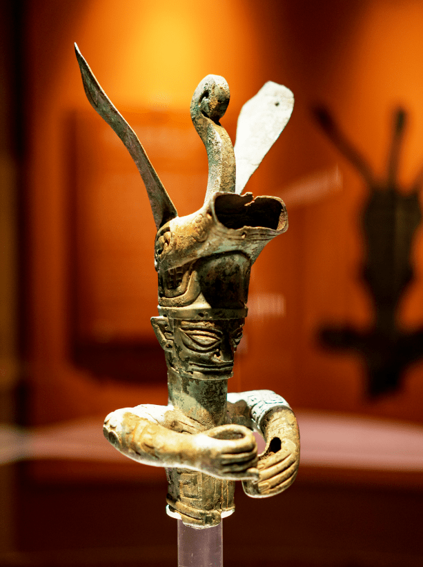 三星堆青铜神树太阳神鸟(图源:东方ic)