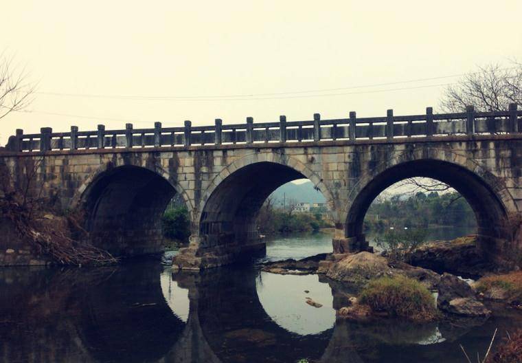 桂林最美的风景不是漓江，也不是阳朔，而是在这100座桥上