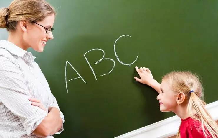 怎样让自己变得外向 7e66585fe10142b1905bc140522b8f8c.jpeg