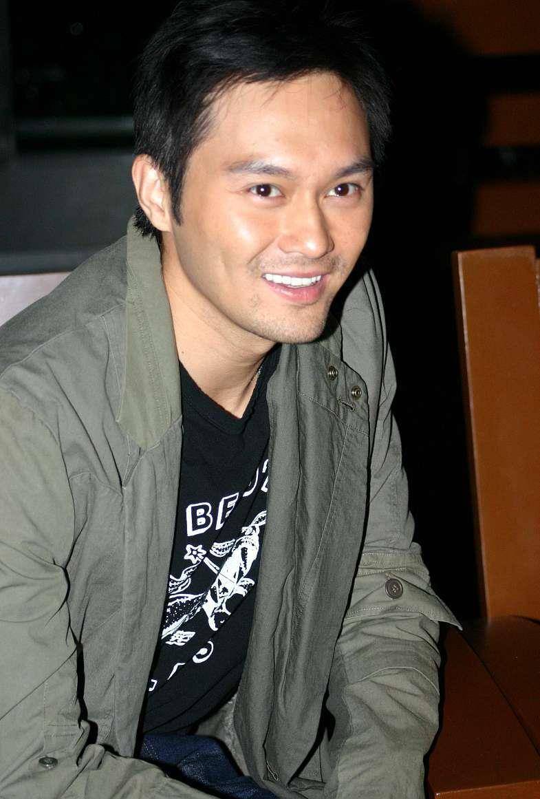 张智霖袁咏仪经过绯闻牵手28年,网友:羡慕这样的爱情