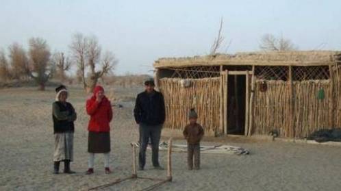 中国最“隐秘”村庄：隐藏于沙漠上百年，政府寻找30年才找到它！