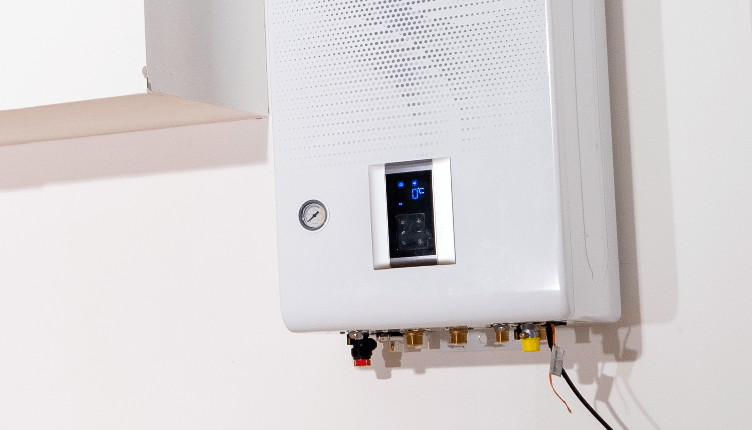 燃气壁挂炉是什么,是否有必要选择冷凝式?让我拆一台看看