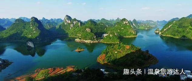 广西大龙湖，被誉为国内下龙湾，超美！