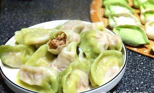 羊肉馅饺子怎么拌 c495e9e67f564f8aa574dbd904c9b29e.jpeg