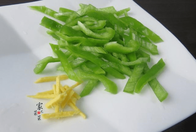 肉丝炒青椒的家常做法窍门 9dbe0683dfe84aebadaf82c57a6bae54.png