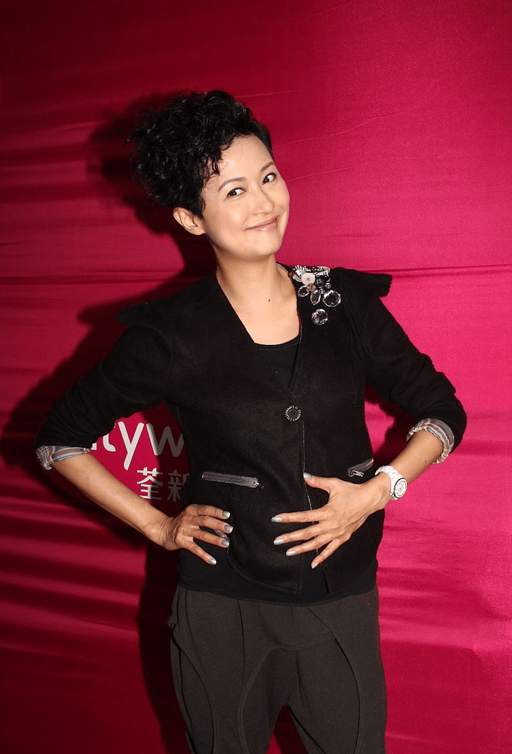 原创罗敏庄受邀重返tvb原计划举家移居泰国离巢八年已在海外置业