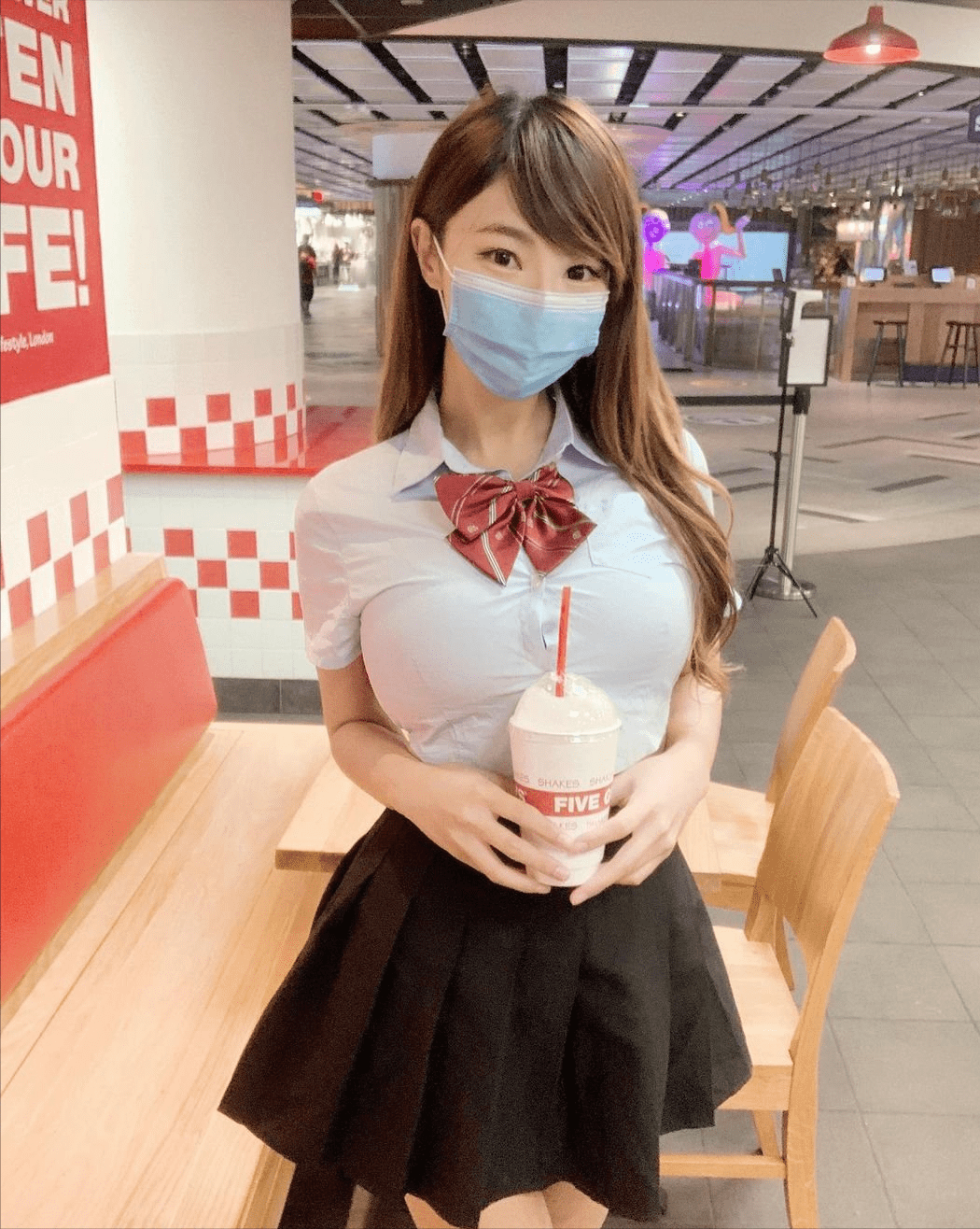 原创全球美人谱第五十七期香港高颜值刺青师zoeso苏小小