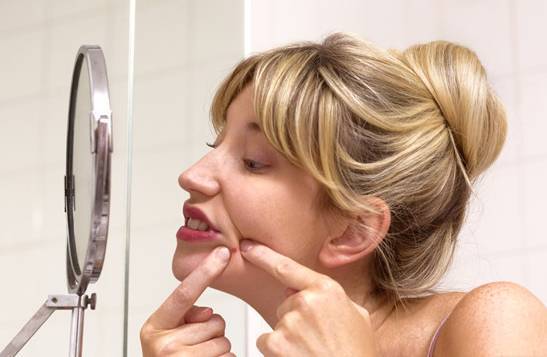 毒素|揪出痘痘背后的元凶！祛痘你需要这样做