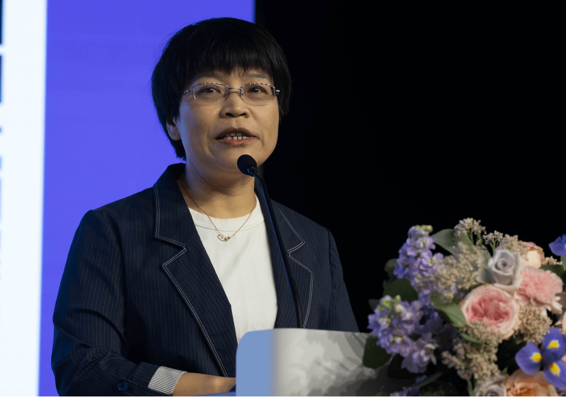 《一起读经典,亲子共成长》公益讲座走进福山正达外国语_赵小华