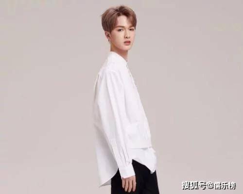 代言排行榜_艺人代言个数排行榜:蔡徐坤18个,王一博26个,榜首高达57个