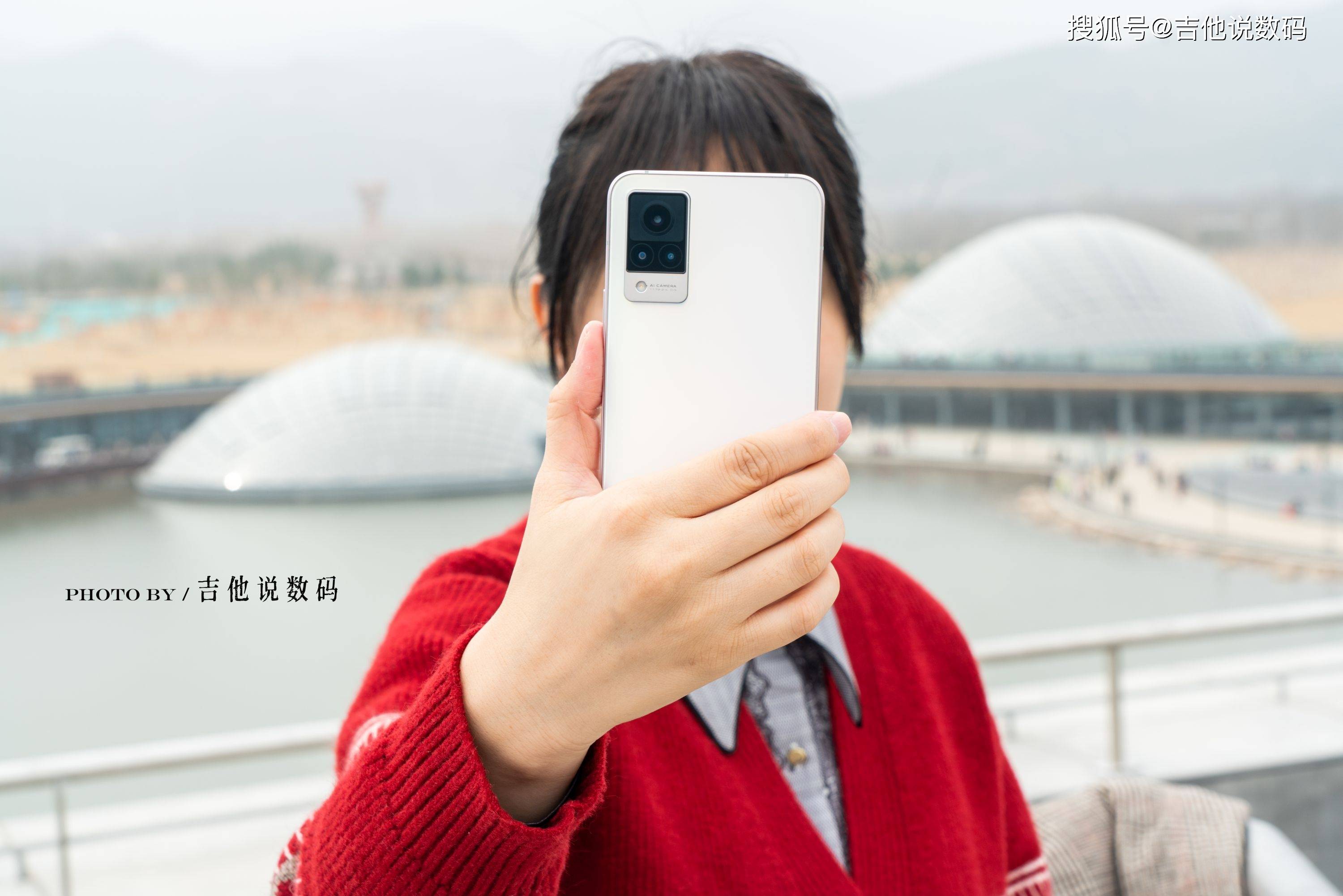 vivos9体验小评颜值与自拍是主打其他方面也不错