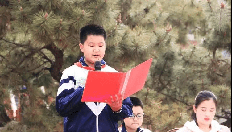 枣庄市峄城区苏堂小学举行春季阳光体育田径运动会