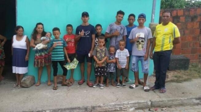 狂热！夫妇生15个孩子致敬02巴西 名字开头全用R_巴伊亚州