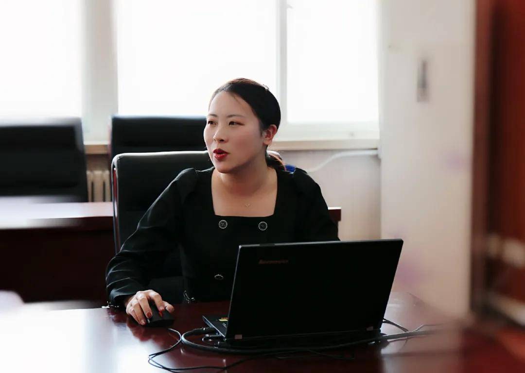 语文学科主任吴楠老师针对"课堂生成"与大家进行分享.