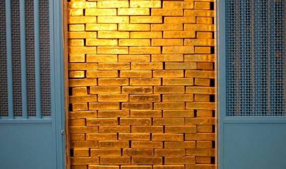 全球最大的金库：储存1.3万吨黄金却允许游客参观，不怕被偷吗？