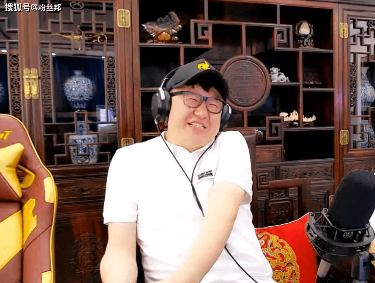 舞帝库里佛又要换车粉丝聚会想坐库里南大佛透露到时要卖