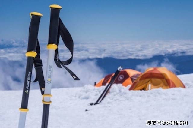 智能滑雪杖预测雪崩和极端天气 危急时刻救你一命