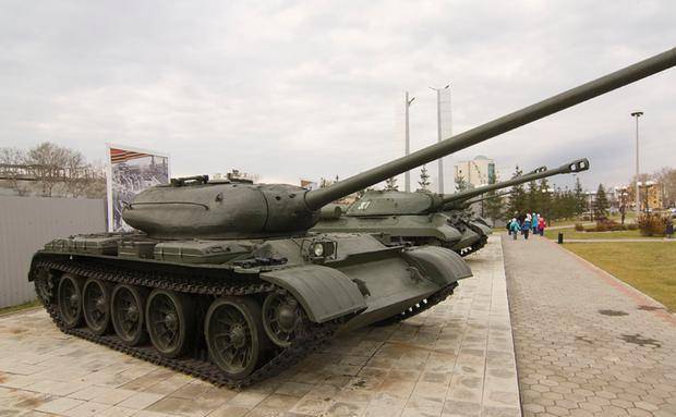 苏联战后的新锐坦克,t34坦克的后继者,t54/55系列坦克