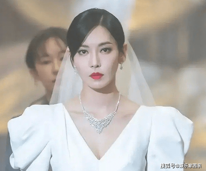 原创顶楼反转无下限露娜还活着也就算了秀莲前夫居然复活了