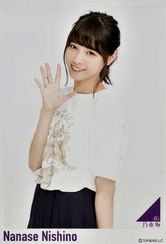 西野七濑纪念明信片300多张照片记录从加入到毕业全过程