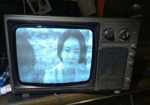 以前打雷就要拔电视插头,为啥现在不用了?难道它不怕雷击了吗?