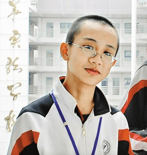 物理天才尹希立志报效祖国为何出去留学立刻加入美国国籍