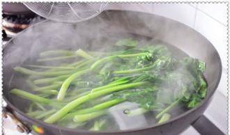 做什么菜需要放猪油 65c3e91824cb4bbca09fba836bcce8e9.jpeg