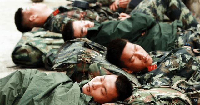 怎么才能当海军飞行员 d11df15c74894554b2877caae82f2d53.png