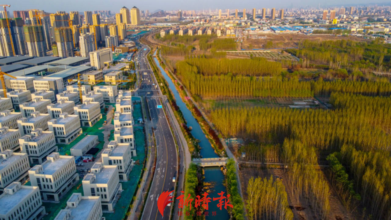 济南美里湖片区,生态林带与密集建筑群完美相融_东路