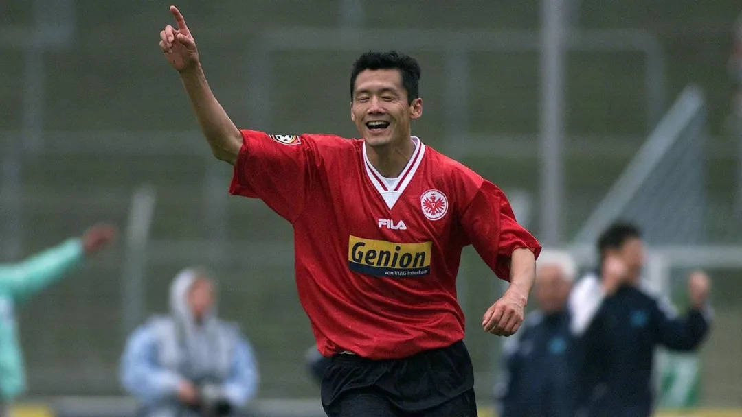 给足协点赞官方前国脚杨晨出任u16男足主帅曾是德甲悍将