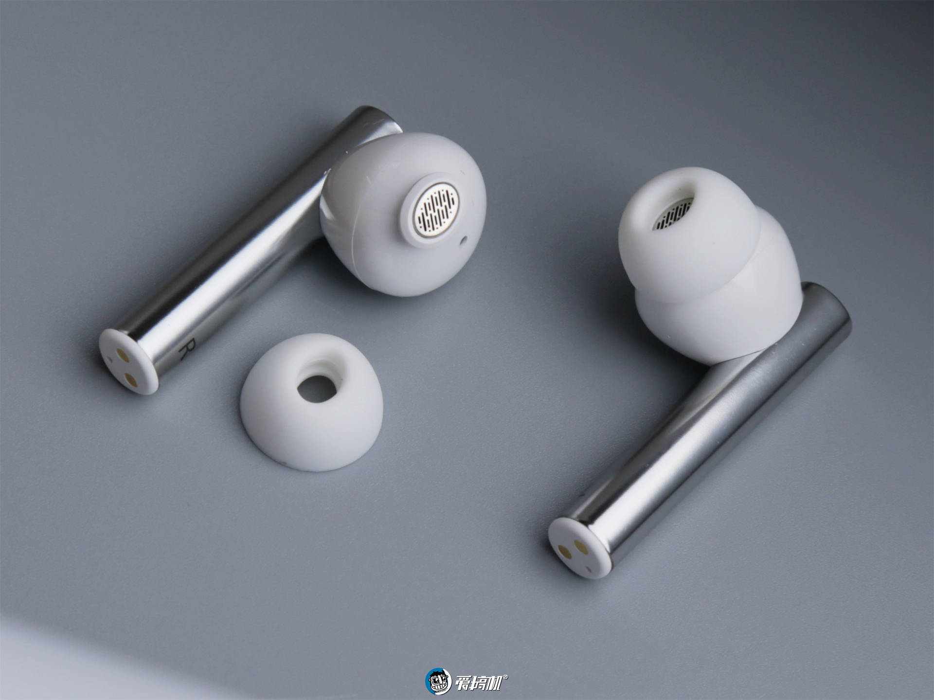 功能|真我Buds Air 2无线耳机上手：299元的降噪是怎么一种体验