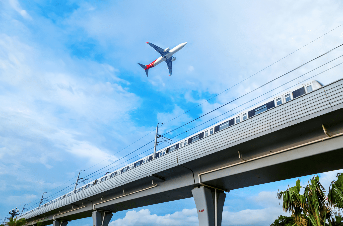 10分钟可到达机场,高铁站,10分钟到西双版纳繁华商业旅游区——告庄西