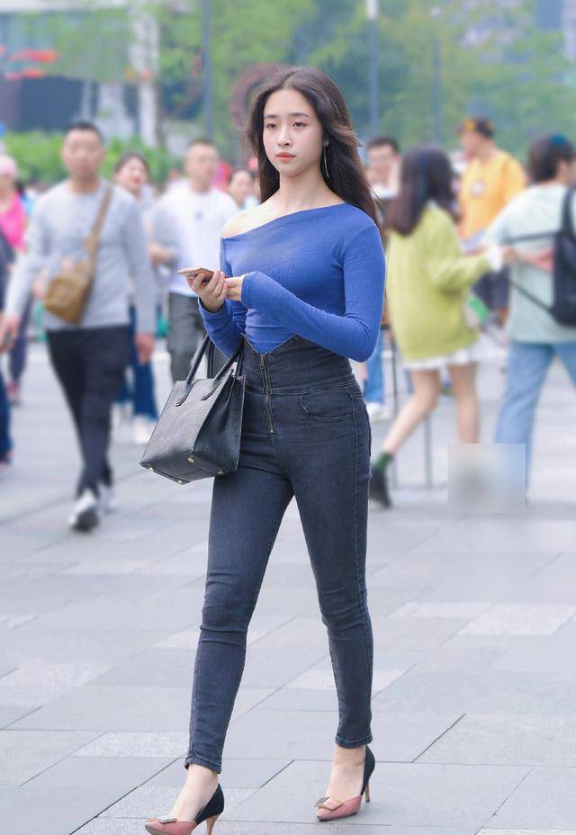 有气质的女人穿衣是什么样子 eba66be82361465ca6ca3221e9ff1bf9.jpeg