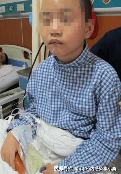 脑外伤术后偏瘫和脑脊液鼻和耳漏，腰大池引流又致难治性颅内感染和脑积水